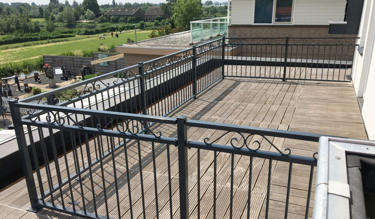 Balustrade Laten Plaatsen in Flevoland | Veilig en Stijlvol